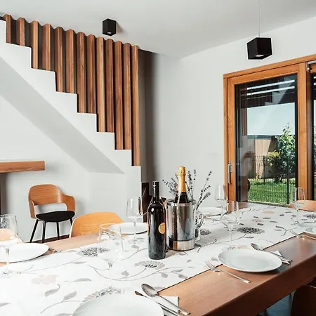 Wine Paradise Glavinic シャレー